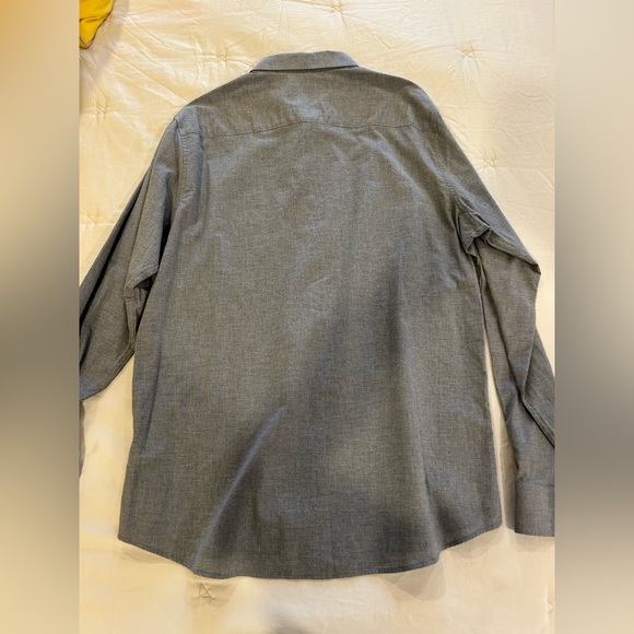 Travis Mathew NWOT CLOUD FLANNEL BUTTON-UP - Picture 6 of 7